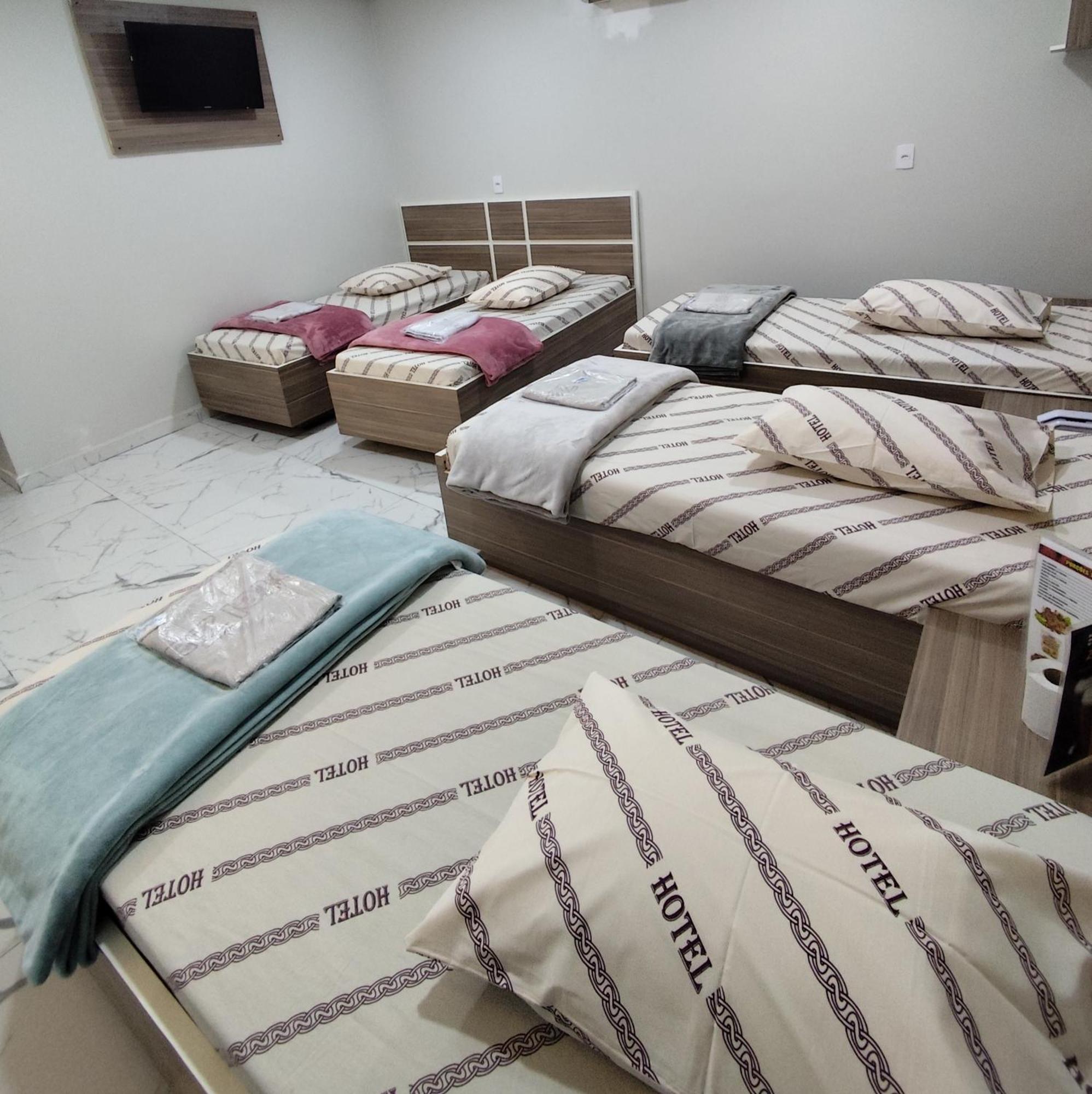 Hotel Zafira - Estacionamento Incluso — Bilder 1